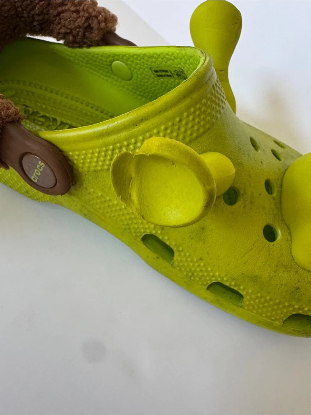 CROCS x DreamWorks Shrek Lime Green Fleece-Lined Clogs Youth Size 3